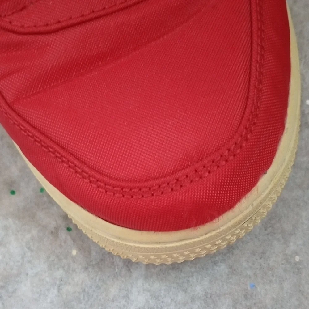 Nike AIR Red and Black Women's Lace-Up Athletic‎ Sneakers